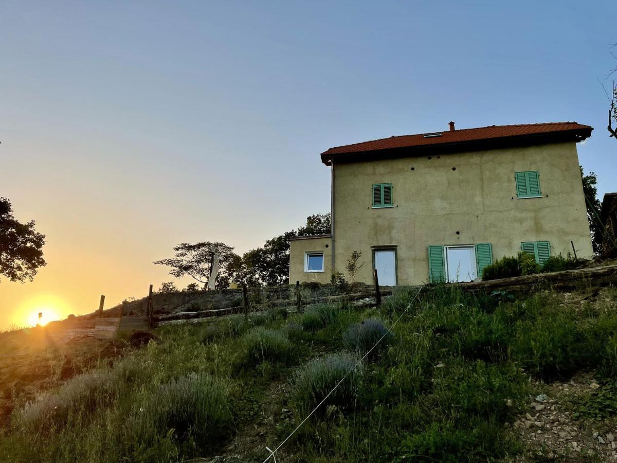 Agriturismo Cascina Cornelli Сасселло Экстерьер фото